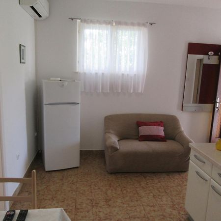 Apartments With A Parking Space Rabac, Labin - 2340 外观 照片