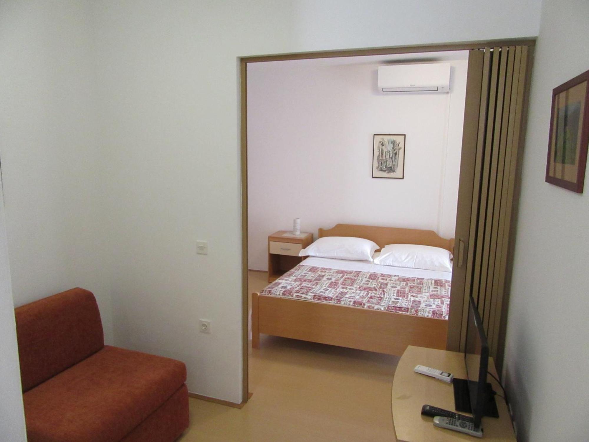 Apartments With A Parking Space Rabac, Labin - 2340 外观 照片